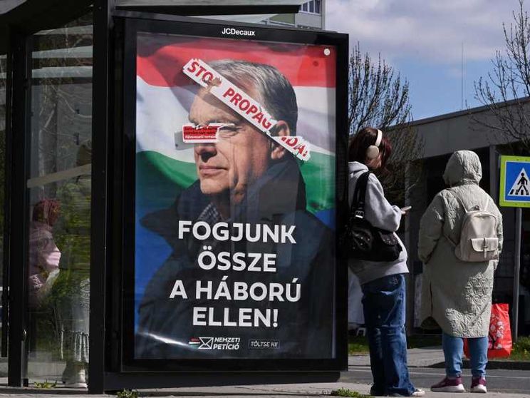 Si aprono le urne a Budapest. Ma è tutta l'Unione ad andare al voto