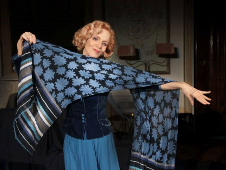 Lucia Poli, la Signora del teatro: "Adesso recito per Benni"