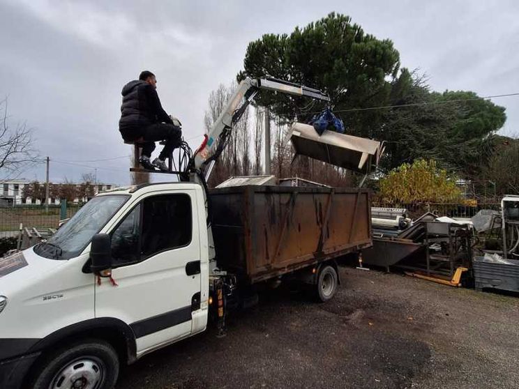 Per rom e sinti la raccolta del ferro può essere la strada per l'inclusione