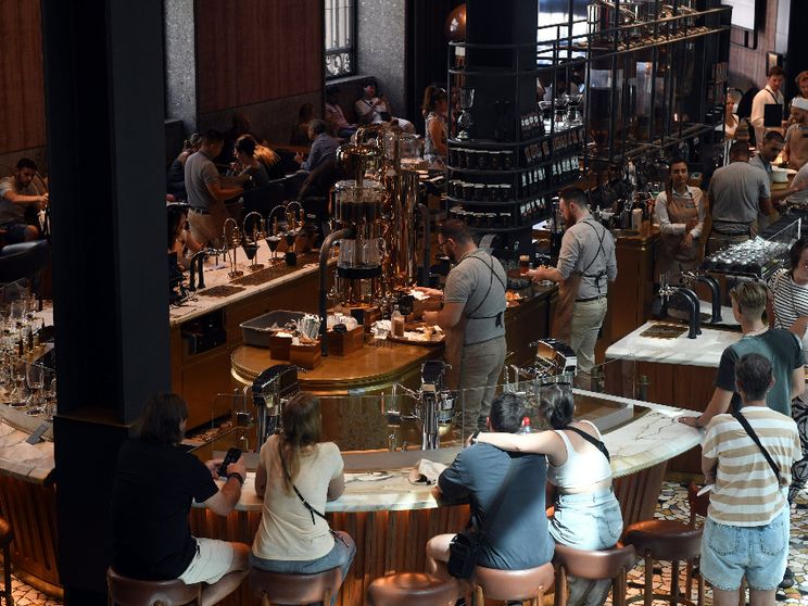 Bar e ristoranti tirano ancora. Il problema è trovare addetti