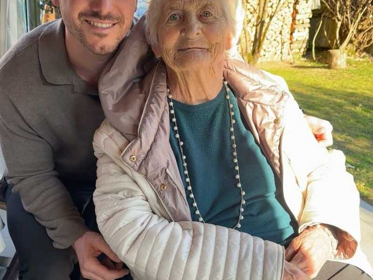 «Sono felice e ve lo racconto». La storia di Luigina, 88 anni, star dei social