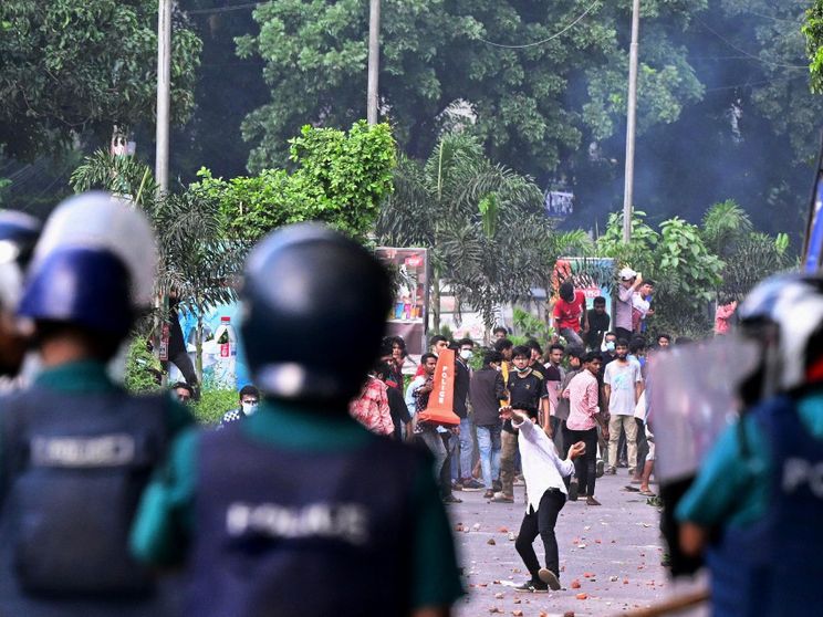 L’Asia meridionale non crede più alla promessa del comunismo: pesa la “Generazione Z”