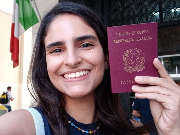 L’emozione di Priscila Silva dos Santos per il passaporto italiano