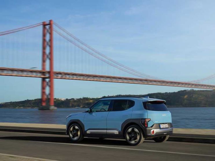 Debutta EV2: ecco come va la nuova piccola elettrica di Kia