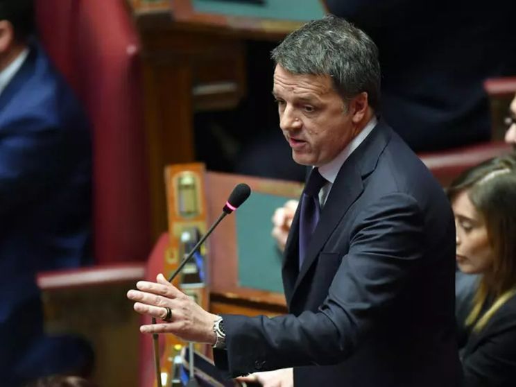 Meloni, il silenzio prima della condanna: «Inaccettabili parole» di Trump sul Papa