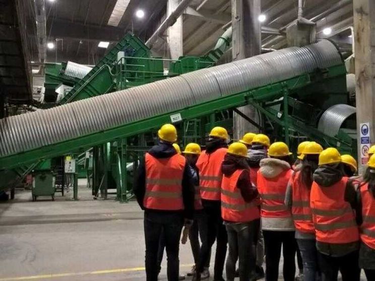 Confimi Industria apre le fabbriche ai giovani