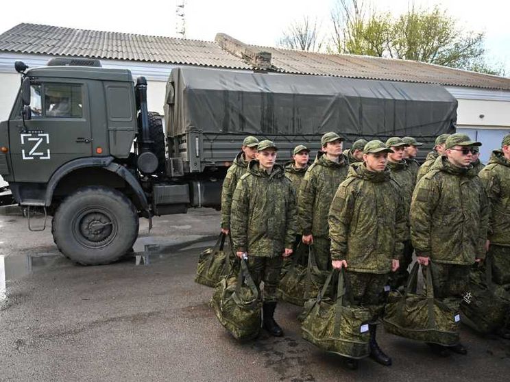 In Russia la campagna di reclutamento militare entra nelle università