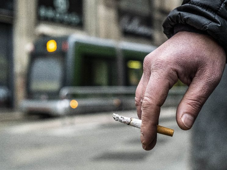 Aumenti e revisione della direttiva Ue: le accise sul fumo e il sogno di una generazione smoking-free