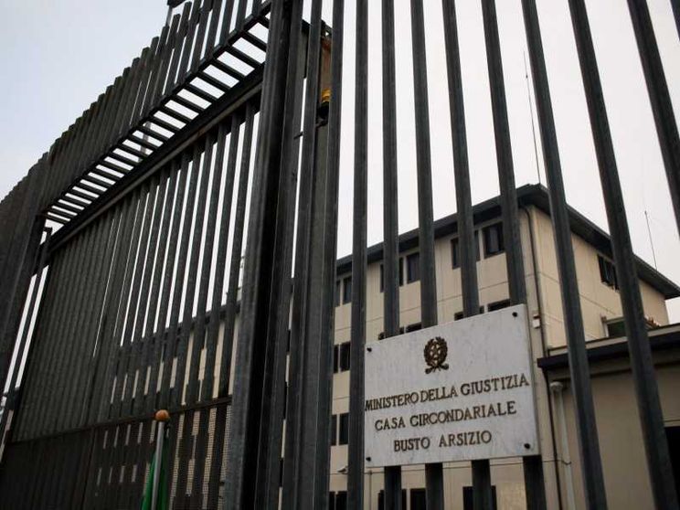 Cronaca del 15esimo suicidio in cella nel 2026. «Caro Denis, perdonaci»