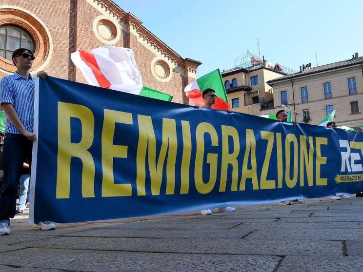 Il bluff della remigrazione. Solo uno slogan, ma pericoloso