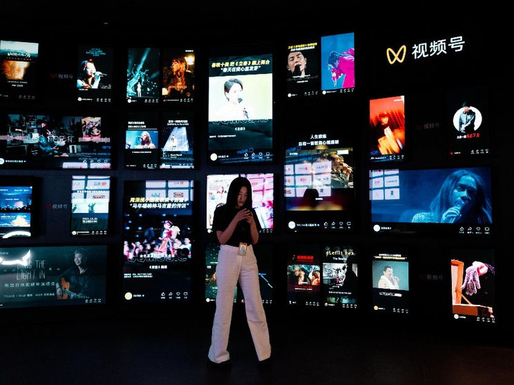 Rifiuti hi-tech, siamo saturi. I consumi responsabili dove sono?