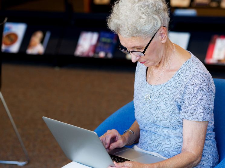 «Invecchiare in salute? Dieta varia, movimento, meno stress. E relazioni ricche»