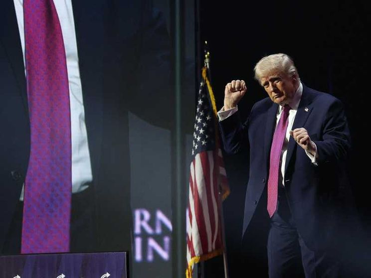 Dalla conquista di Cuba agli Ufo: ecco come Trump pensa di recuperare terreno
