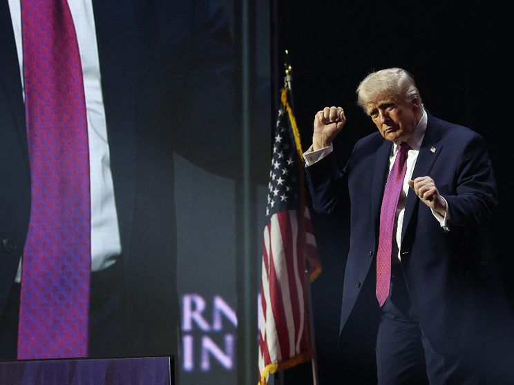 Dalla conquista di Cuba agli Ufo: ecco come Trump pensa di recuperare terreno