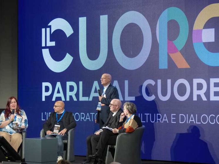 Dire (e portare) amore: così a scuola si lascia il segno