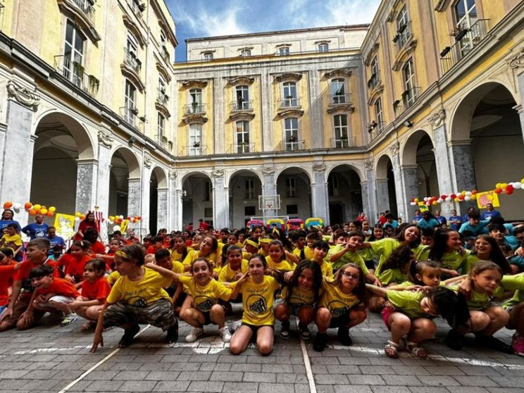 Famiglie, giovani, anziani:     il sostegno a tutto campo di Fondazione Grimaldi
