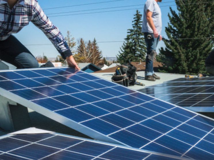 Il prezzo delle dipendenza energetica è elevato. Legambiente: accelerare sulle rinnovabili