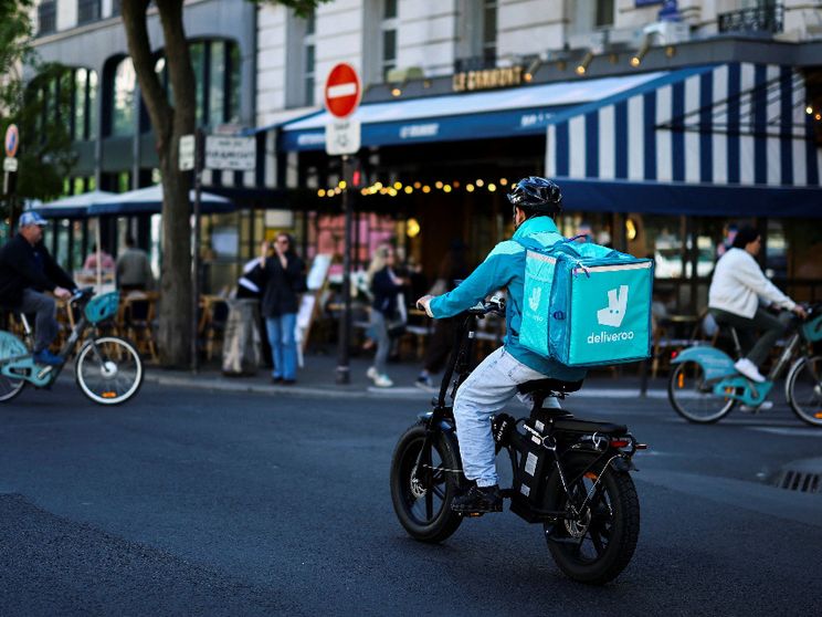 Rider: in Francia accuse per tratta