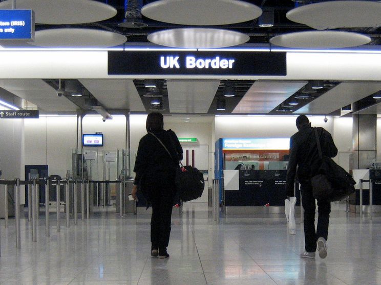 Caccia agli antenati per il doppio passaporto “salvavita”