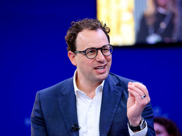 Dopo lo scontro con Trump c'è una pioggia di miliardi su Anthropic