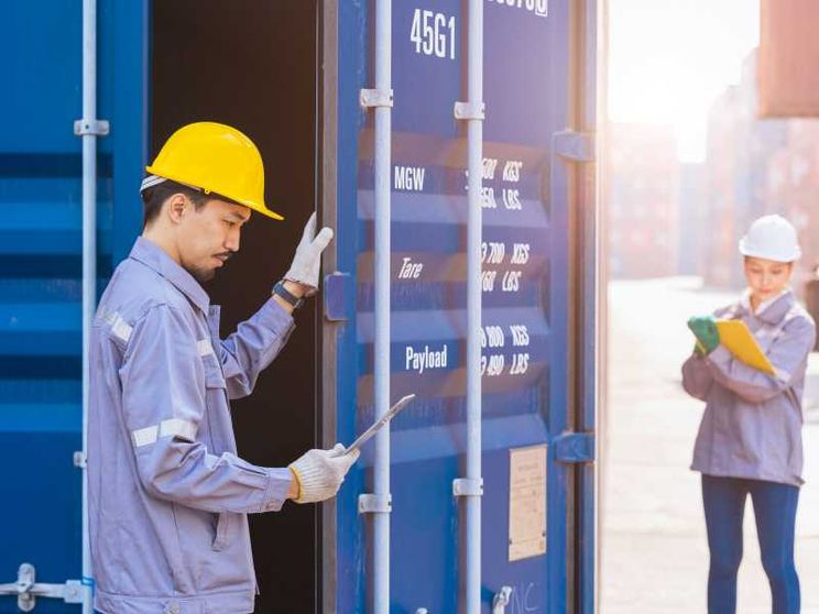 Il Giappone (che invecchia) apre al lavoro straniero