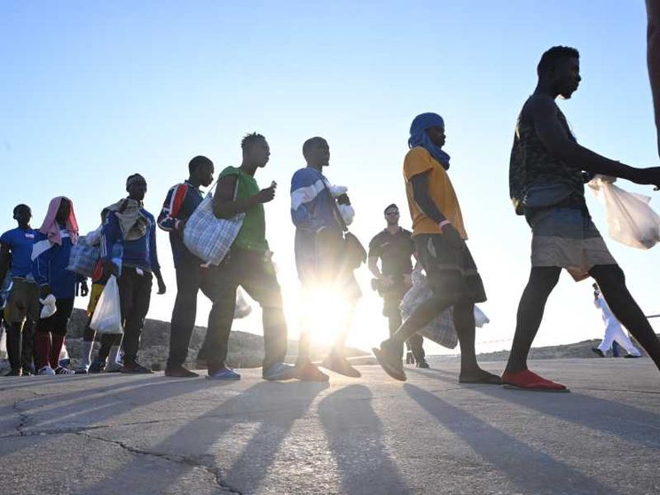 Centinaia di minori stranieri in Italia stanno finendo nei centri per adulti