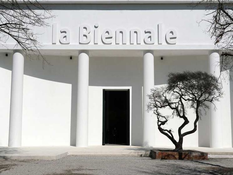 Biennale di Venezia, la giuria si dimette in blocco