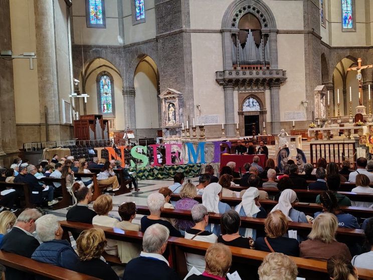 L’assemblea pastorale diocesana sul tema “Camminare insieme” nella cattedrale di Santa Maria del Fiore a Firenze lo scorso maggio / TOSCANA OGGI