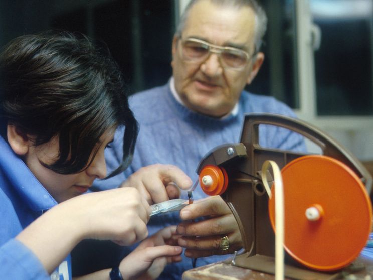 Anziani e lavoro: Confindustria sigla un protocollo con Anla