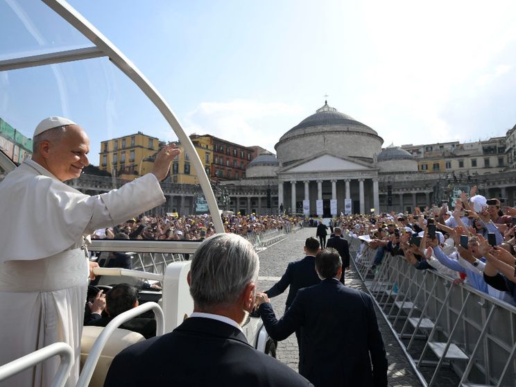 Leone XIV a Napoli: «Contro la malavita organizzata lo Stato sia presente»