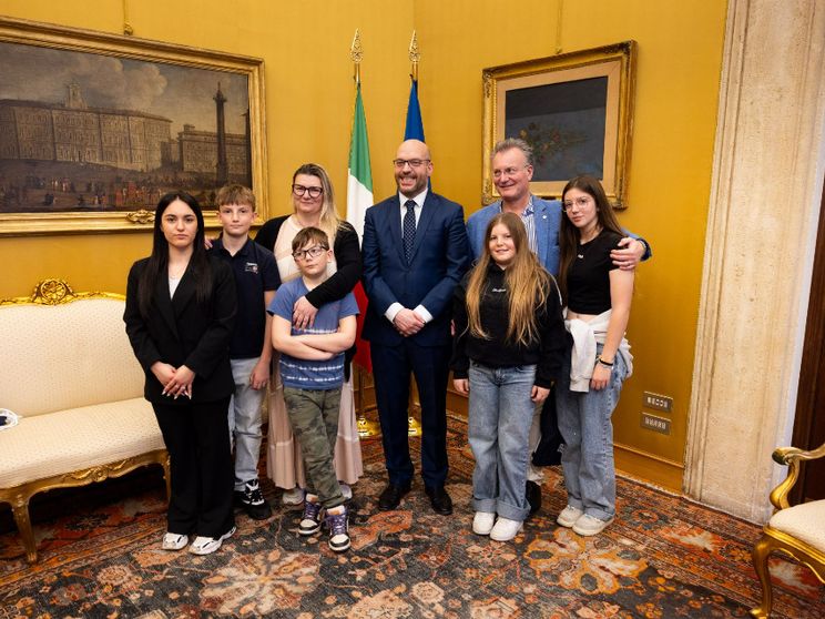 L'attrice e la laureata con cinque figli: chi sono le mamme premiate alla Camera
