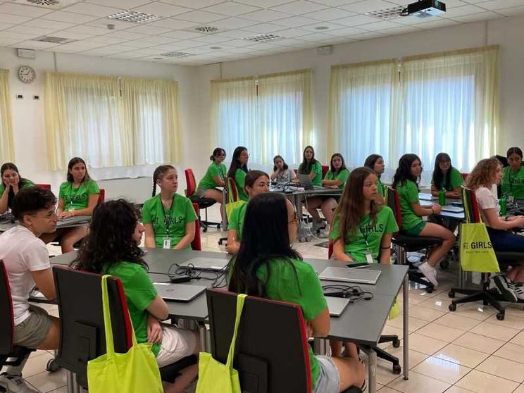 Campus gratuito per le future protagoniste dell'Ia
