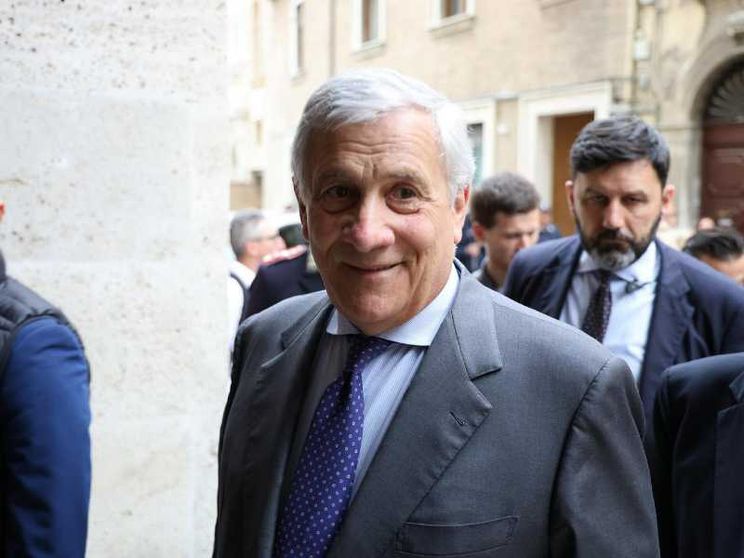 Crisi economica, Tajani: non escludo manovra correttiva