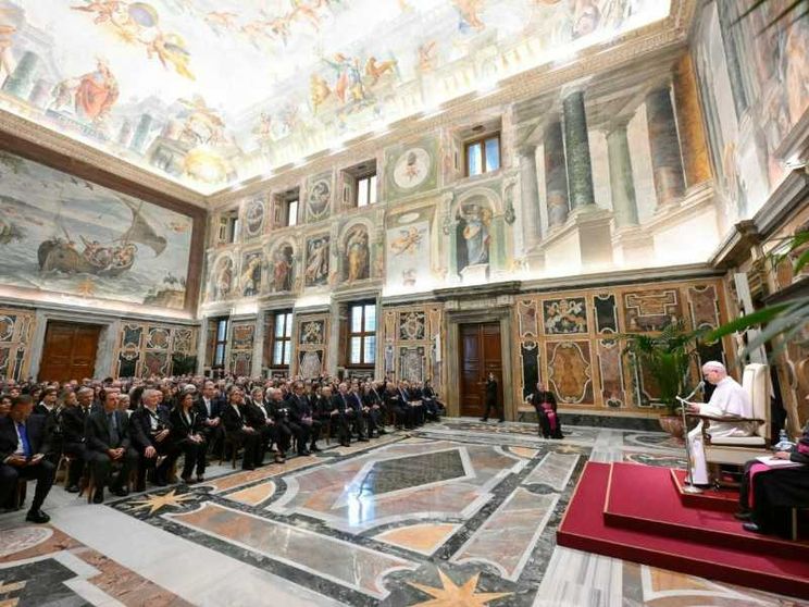 Leone XIV agli istituti bancari italiani: dietro ai numeri ci sono persone. Non abbandonatele agli algoritmi