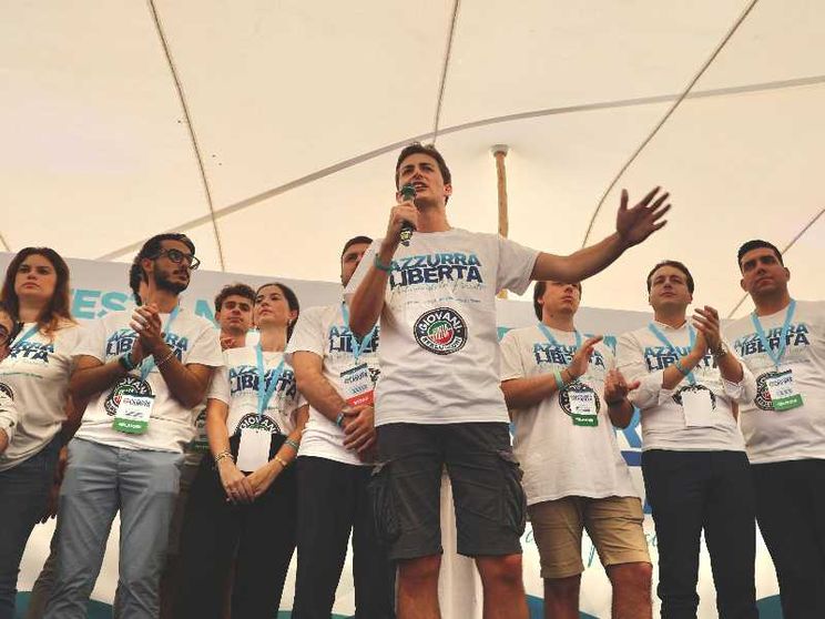 Europa, remigrazione e diritti civili: chi sono (e cosa pensano) i giovani di Forza Italia