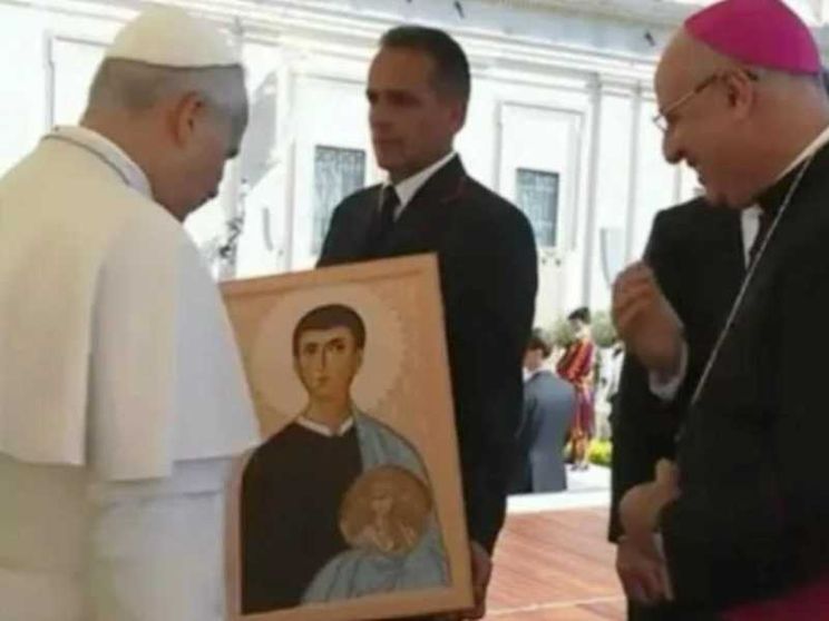 Piazza San Pietro, 8 aprile 2026: Leone XIV benedice l’icona di san Gerardo Maiella