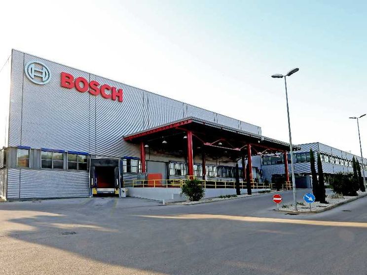 Bosch investe su Bari: così il "vecchio" diesel rafforza competenze e occupazione