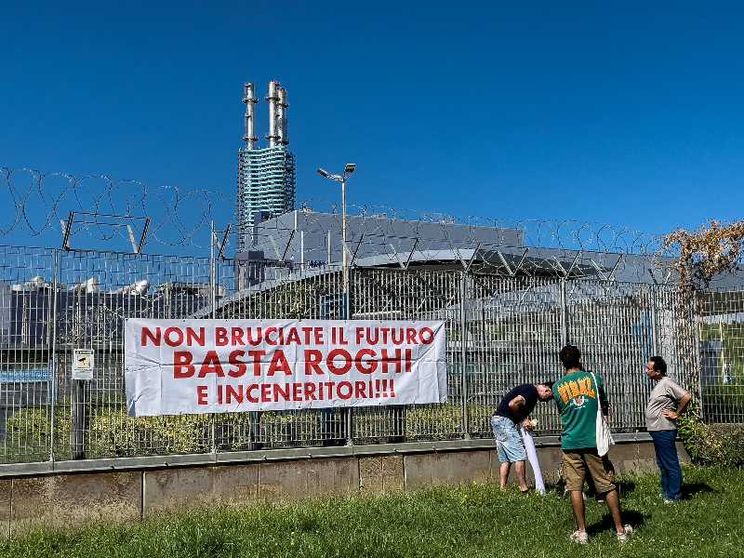 I familiari delle vittime della Terra dei fuochi: «Il Papa a casa nostra, gioia che vince la paura»