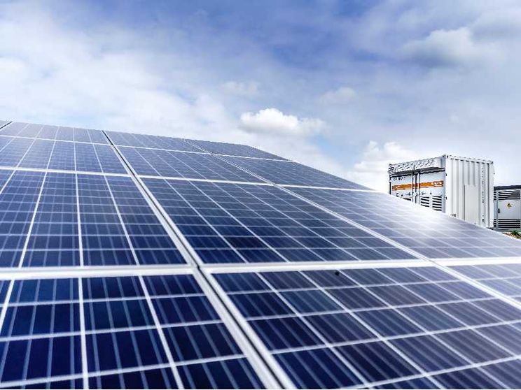 Il solare supera l'idroelettrico, ma sulle rinnovabili l'Italia va ancora troppo piano