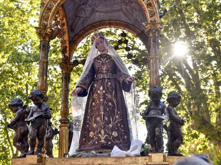 Finisce maggio: vi spieghiamo perché è il mese di Maria (mai quanto dicembre però)