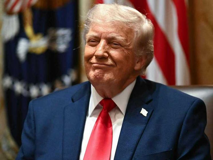 In God we Trump: ora Donald vuole il suo ritratto su una nuova banconota da 250 dollari