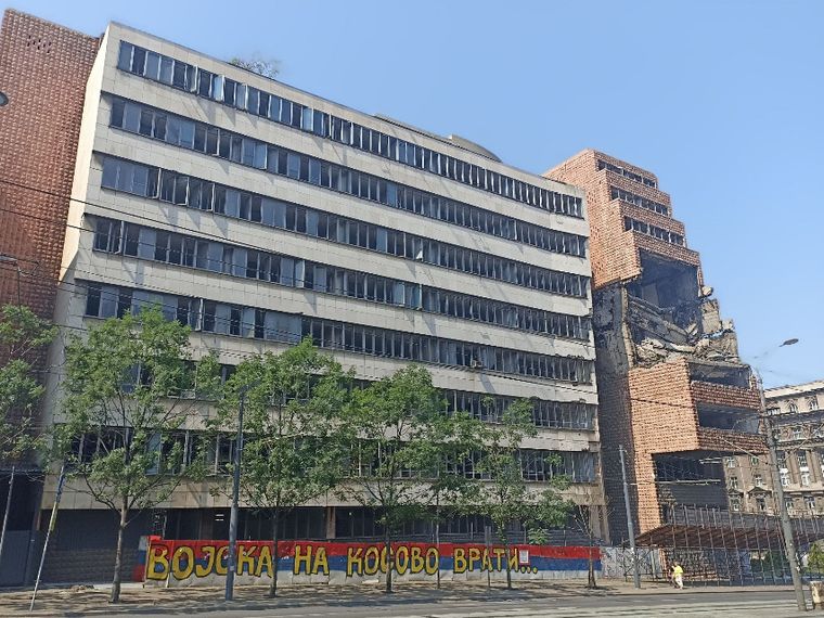 Arriva la Trump Tower e Belgrado dà l’addio a un pezzo della sua storia