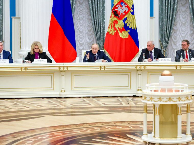 Chi sono gli uomini e le donne del "cerchio magico" di Putin (che lui non consulta)