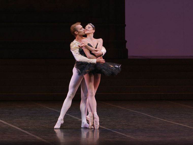 Manni-Andrijashenko: «Noi,  due étoile dietro le quinte»