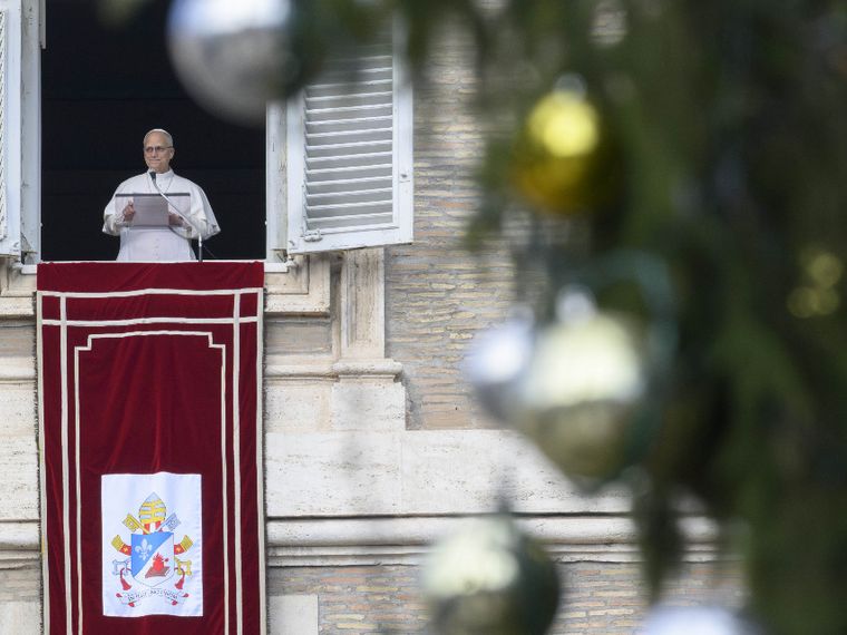 Leone XIV all'Angelus: «Chi crede nella pace oggi è spesso ridicolizzato»