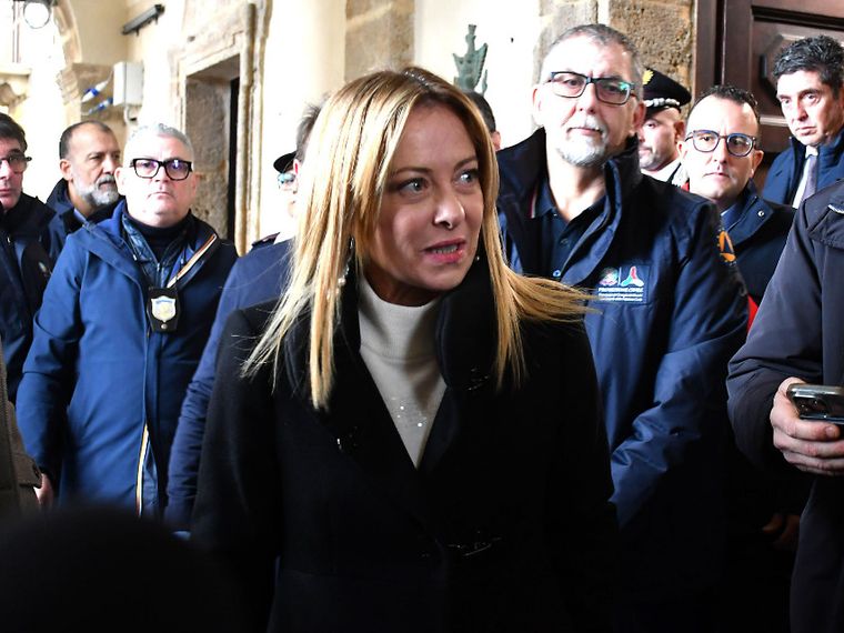 Bollette, arriva bonus extra da 115 euro. Sconti alle imprese, più Irap a produttori