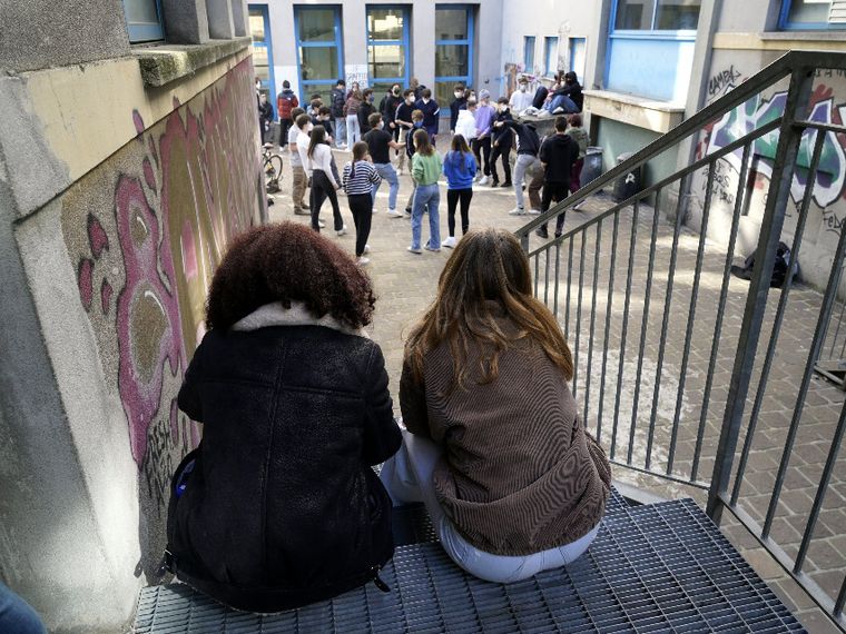 In Italia sempre più minorenni interrompono la gravidanza