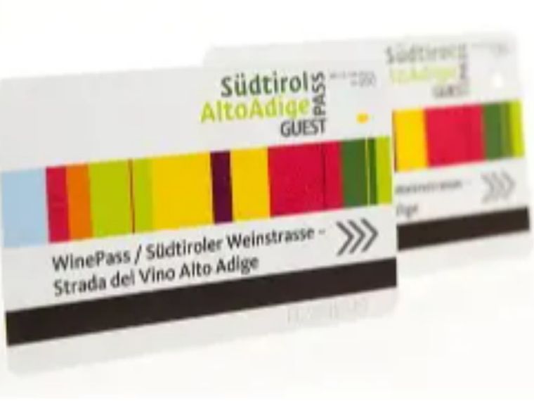 Meno auto in montagna: bus, treni e funivie gratis per chi visita l'Alto Adige