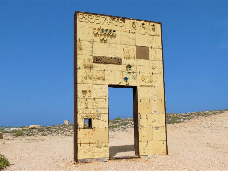 I giorni di "passione" di Lampedusa. «Questi nostri fratelli traditi in alto mare»