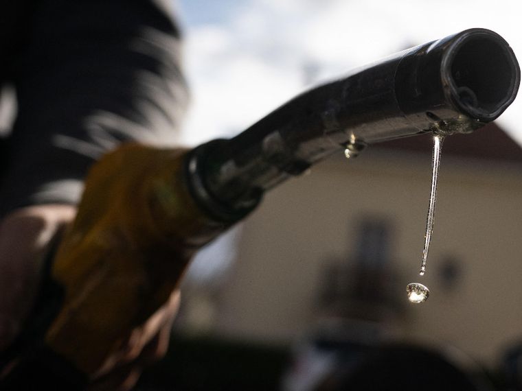 Nuova impennata del prezzo del petrolio: perché produrne di più non risolverà la crisi